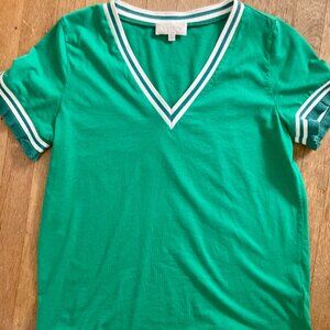 Grace and Mila V-neck Green t shirt Top Size Large